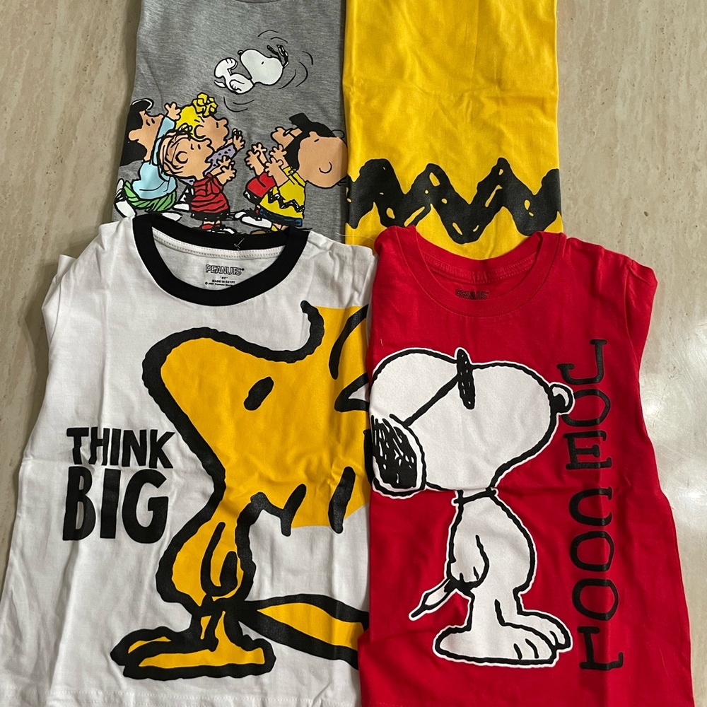 Set of 4 Snoopy Graphic Character Tees Bundle Lot